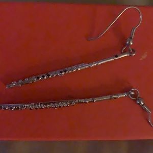 Vintage flute earrings.
